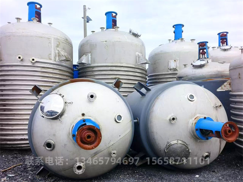 不銹鋼夾套反應(yīng)釜.jpg