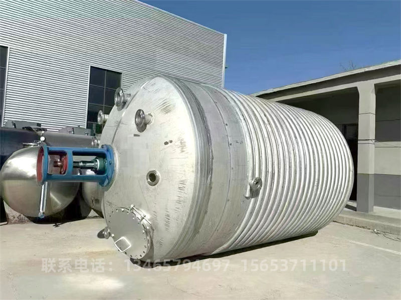 不銹鋼盤管反應(yīng)釜..jpg