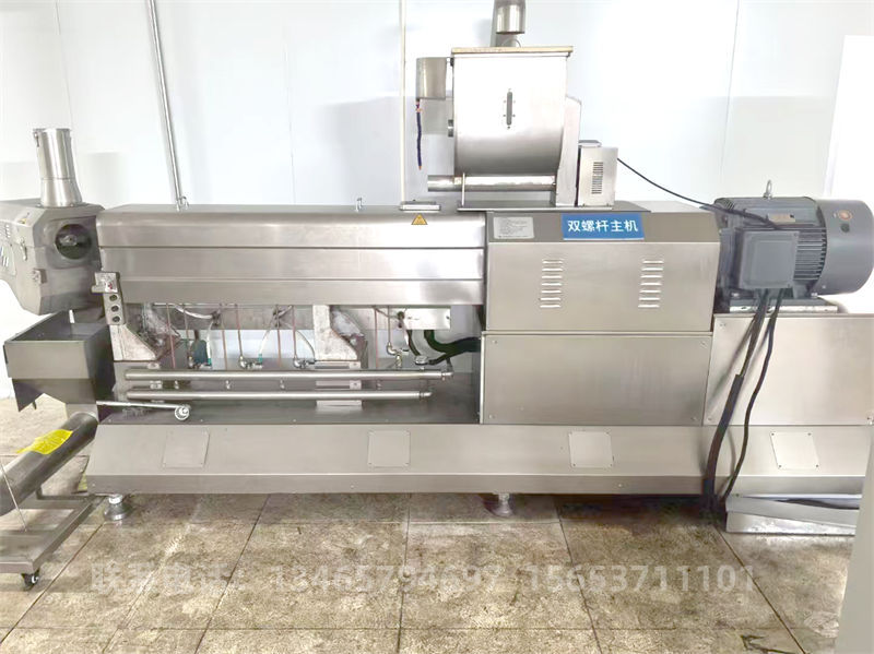 65雙螺桿膨化機(jī).jpg